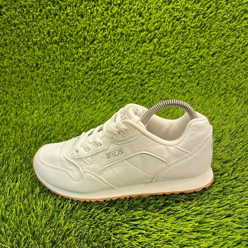Fila Cress Limited Edition‎ Boys Size 6 White Walking Casual Shoes Sneakers